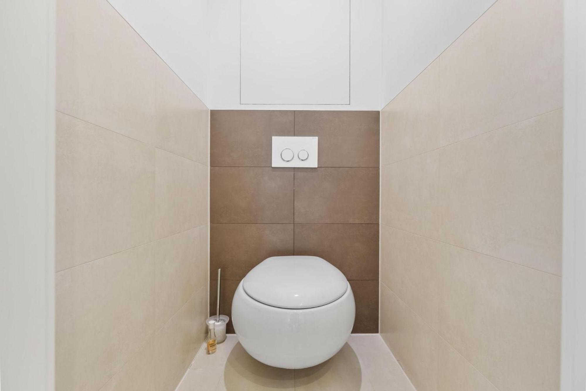 Sky Apartman In Bratislava - With 2 Parking Places Екстериор снимка